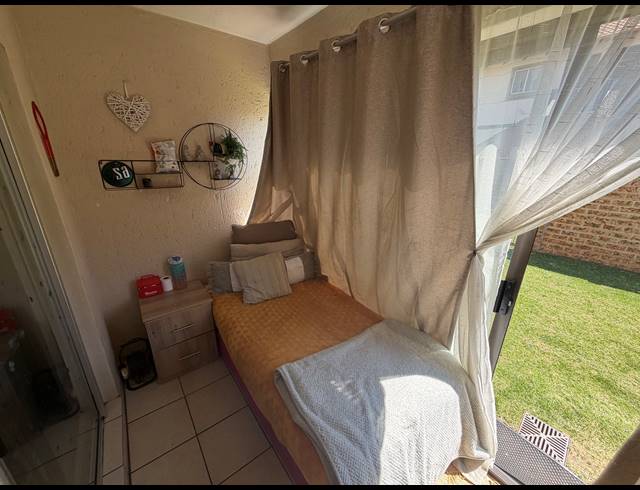 2 BEDROOM TOWNHOUSE FOR SALE IN PARKRAND